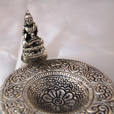 porte_encens_cone_metal_bouddha.jpg